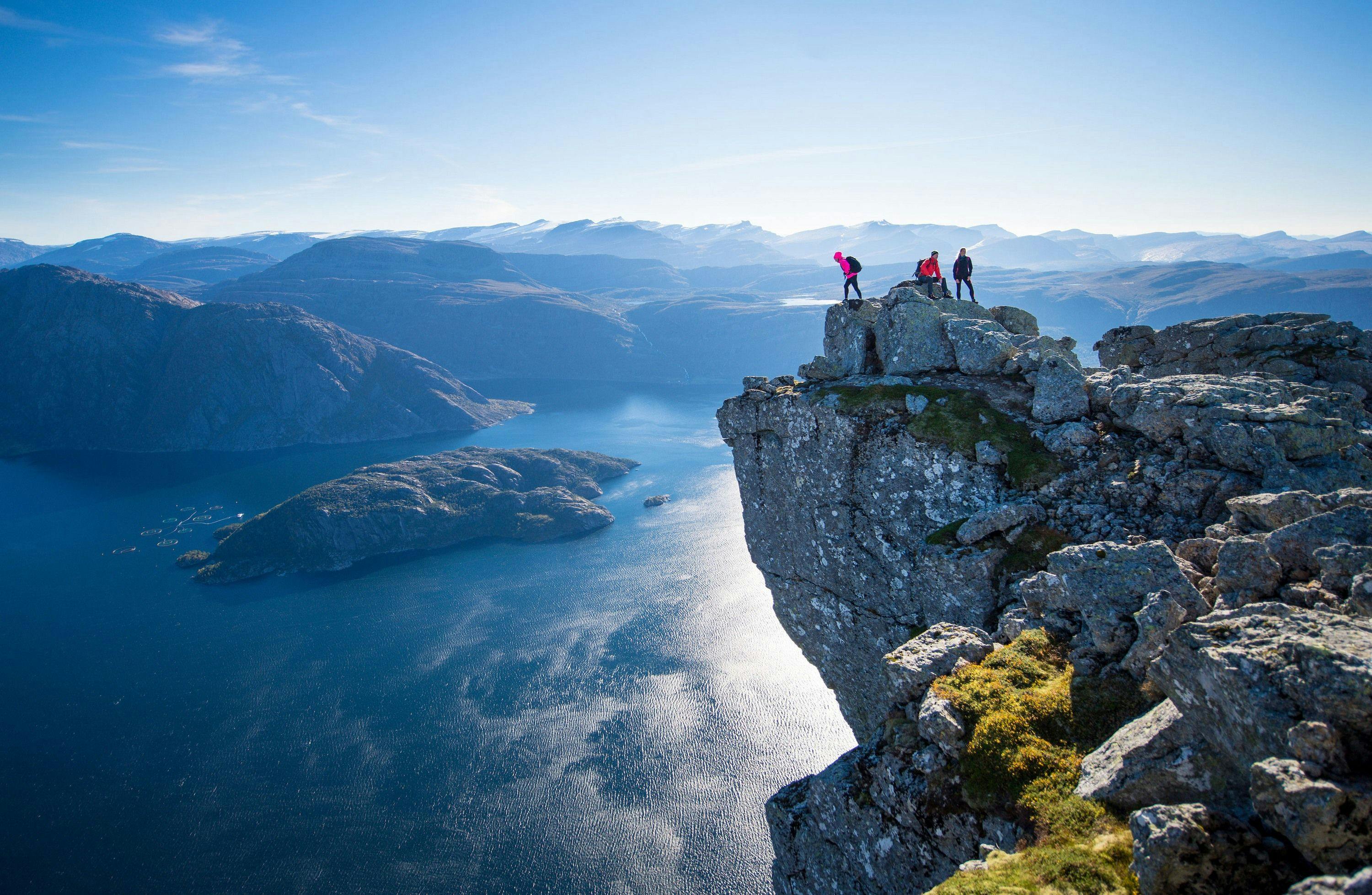 hiking the norwegian mountaintops and fjords