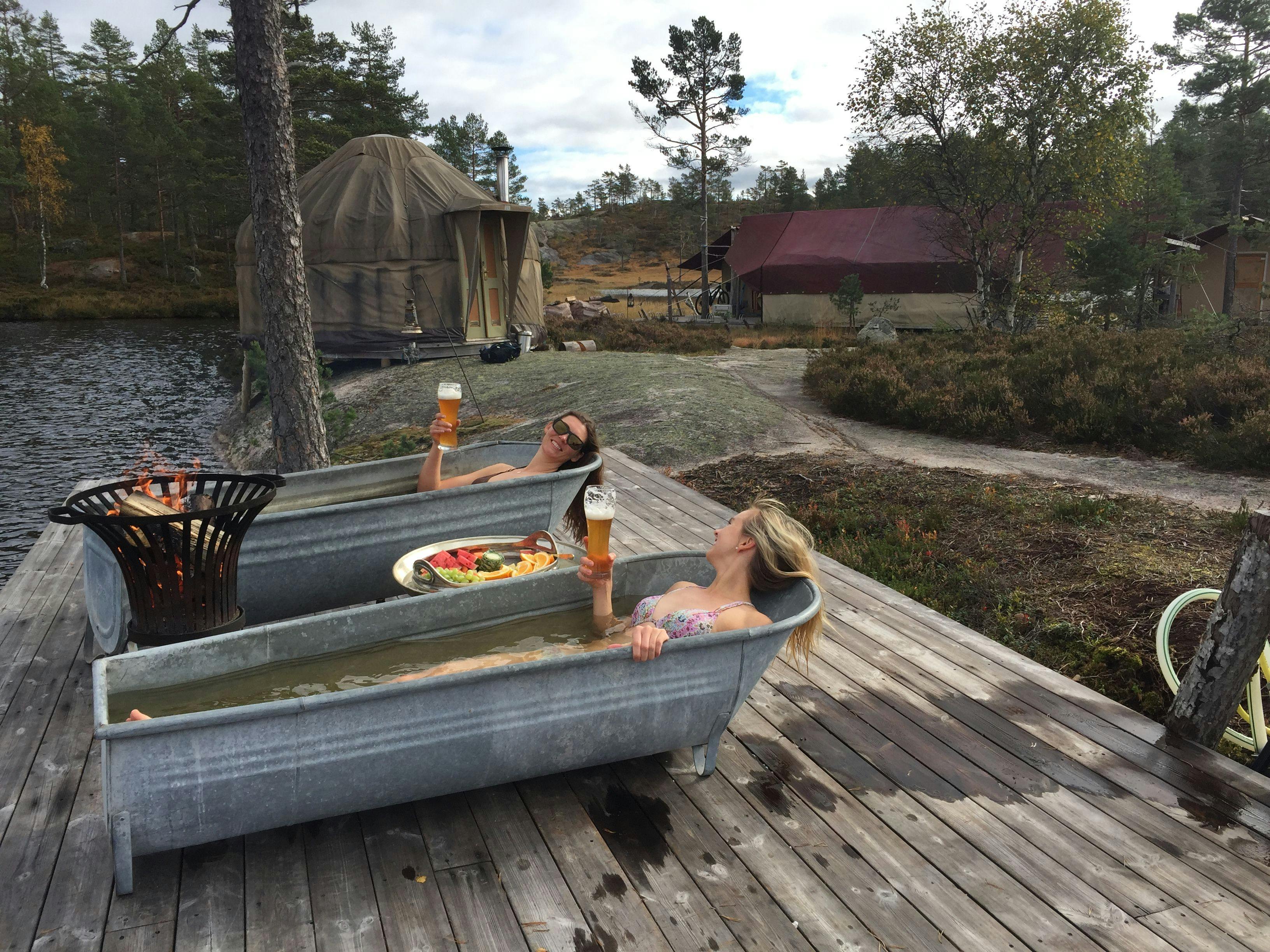 Outdoor spa at Canvas Telemark