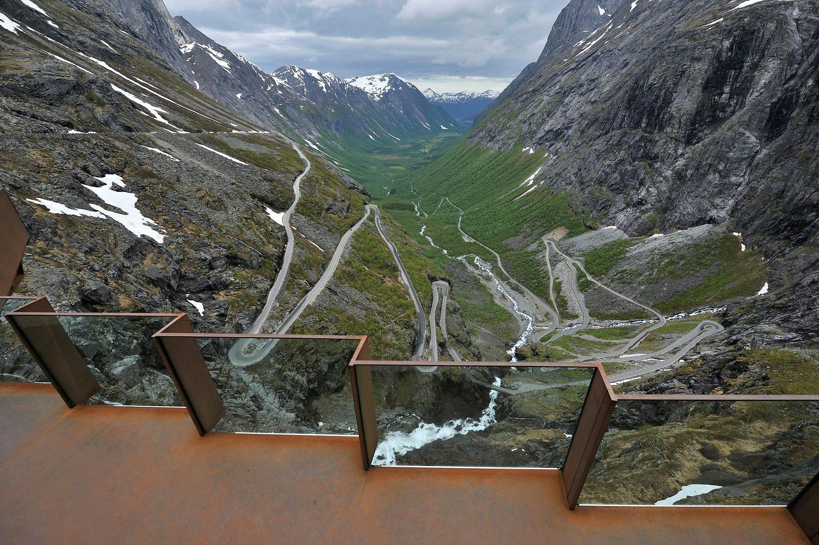 driving the hairpin bend in norway